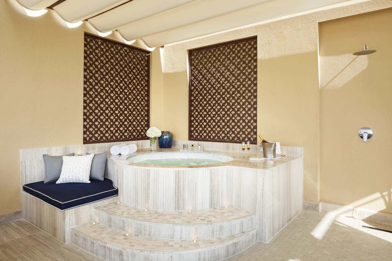 jumeirah-mina-al-salam-13